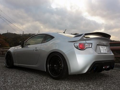 86  BRZ リアスポイラー